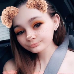 Meet your Posher, Lilly